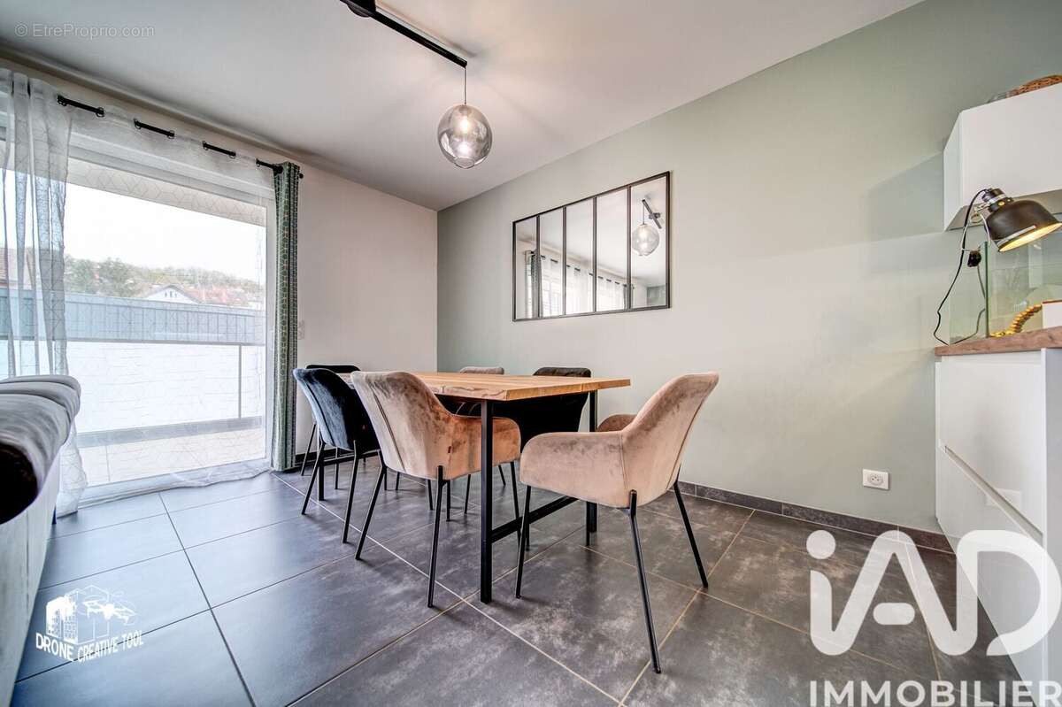 Photo 2 - Appartement à AUDUN-LE-TICHE