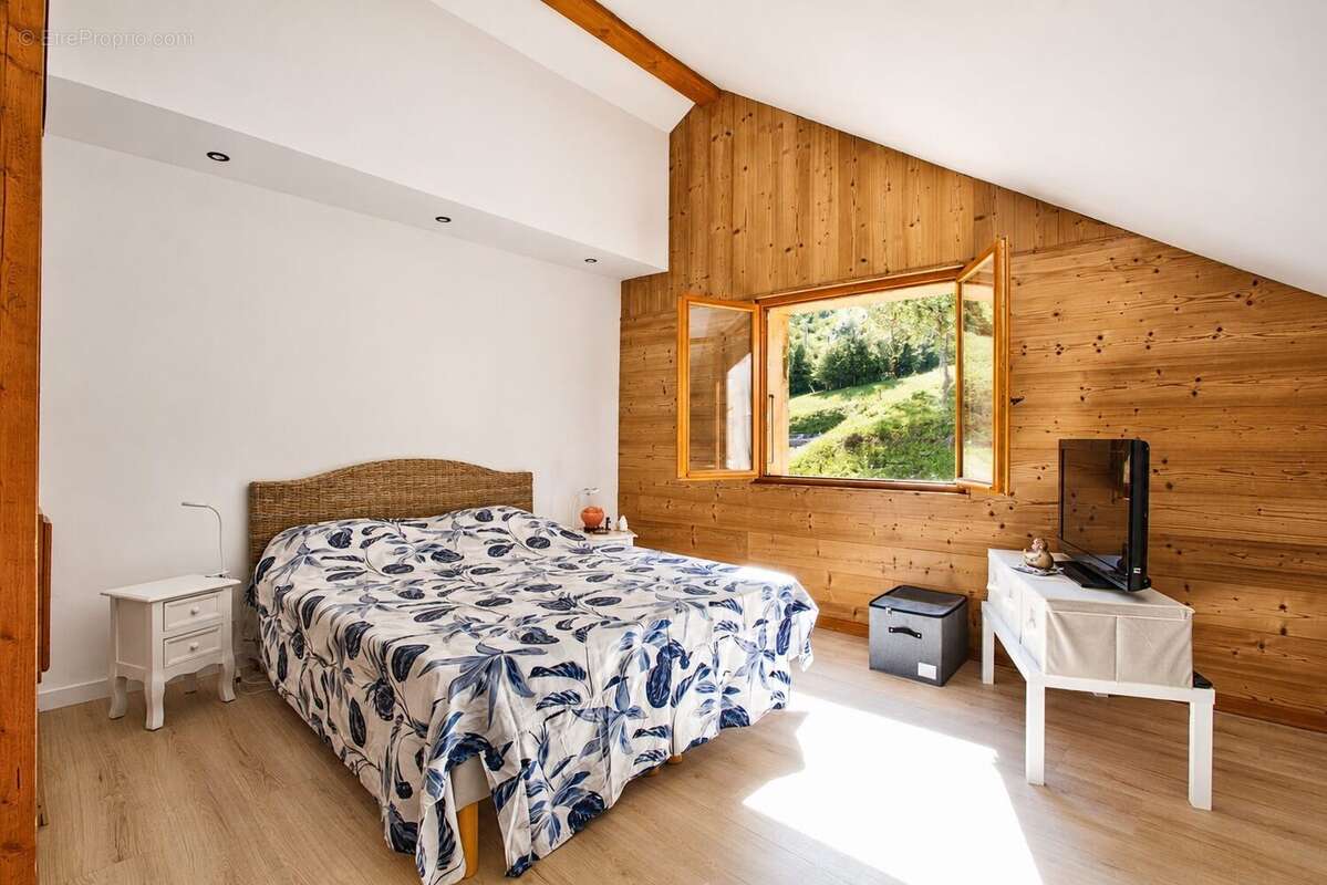 Maison 150 m² à Notre-Dame-Des-Millieres  - photo 8