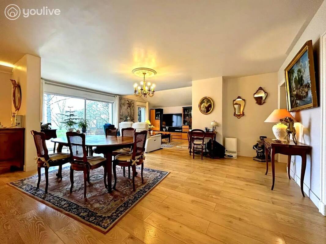 Maison à BRISSAC-QUINCE