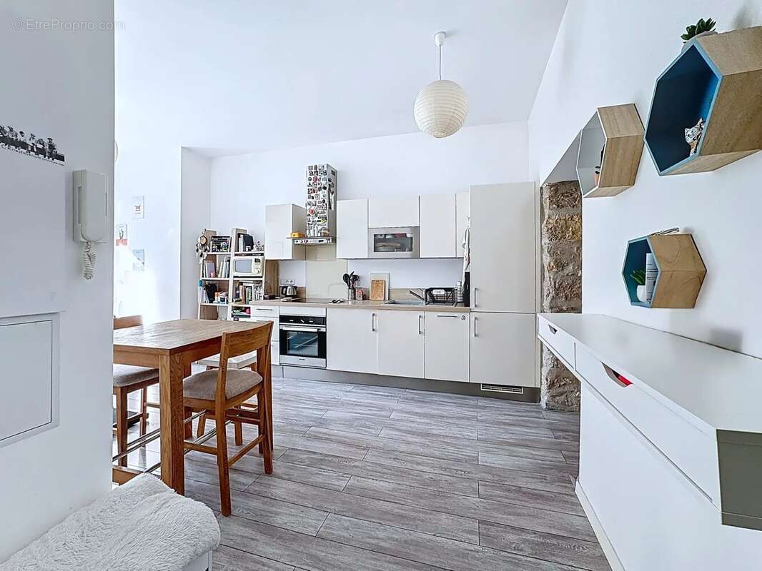 Bel appartement 2 pièces au Port de Nice - photo 3