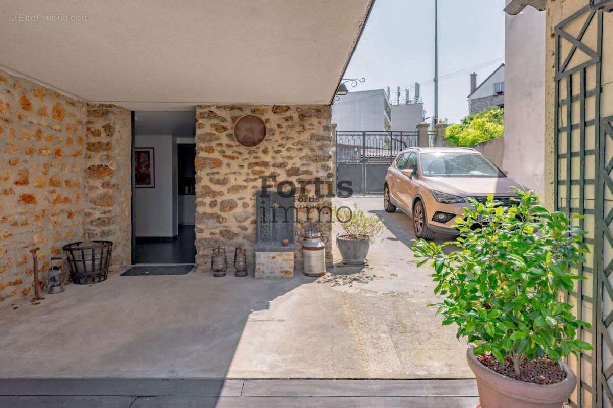 Maison à FONTENAY-SOUS-BOIS