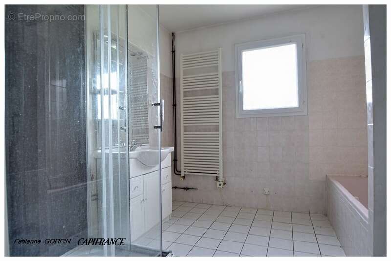 Maison à SAINT-SULPICE-D'ARNOULT