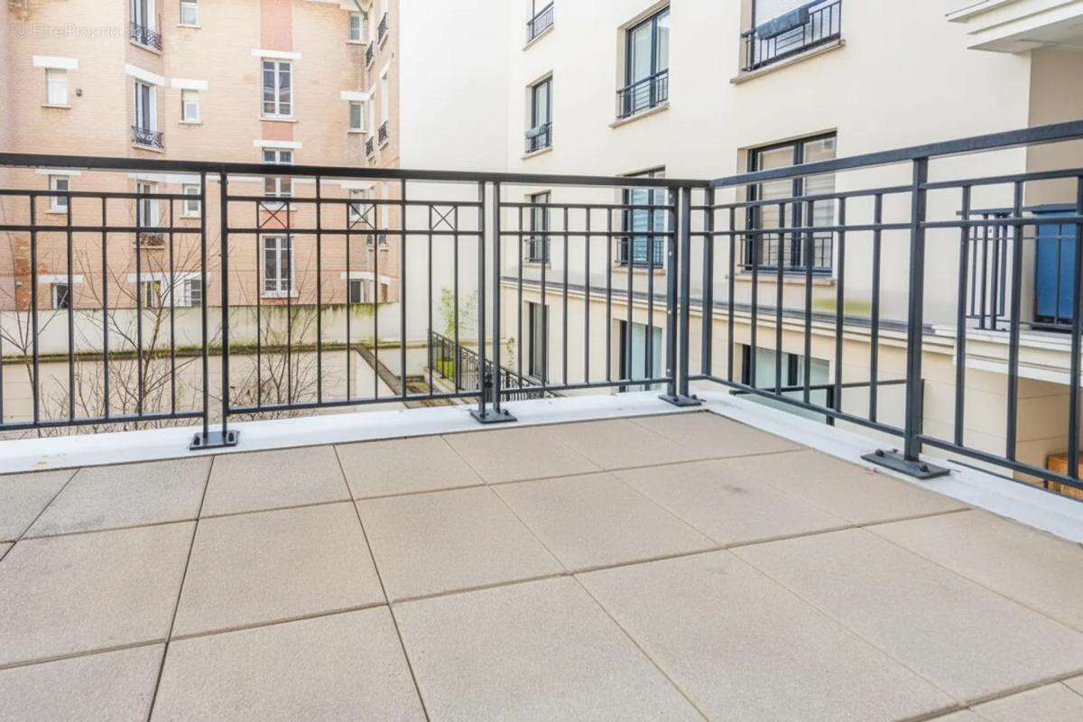 Appartement à SURESNES