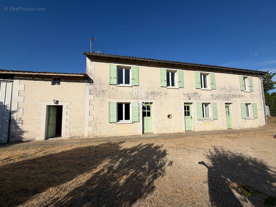 Maison à AUGE