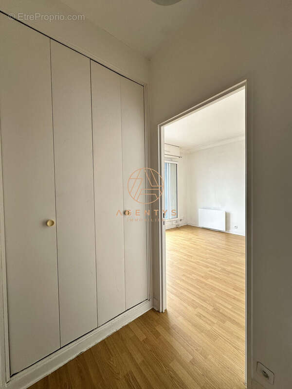 Appartement à SAINT-MAUR-DES-FOSSES