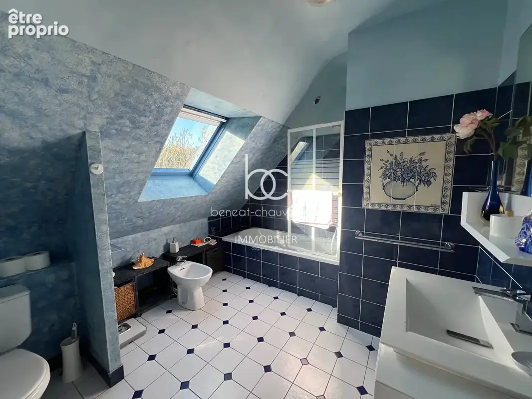 Propriété 5 chambres - vue mer - piscine - golfe sarzeau (56) - photo 9
