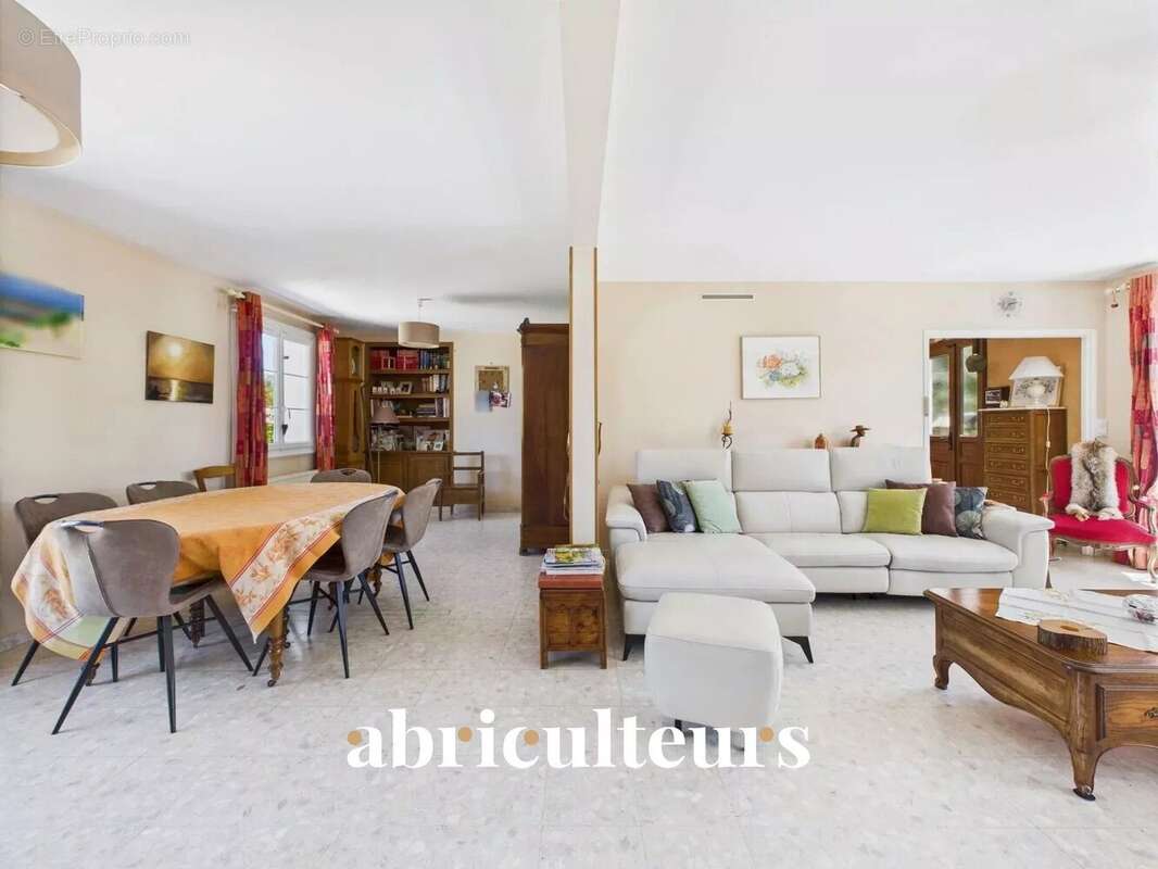 Maison à COURDIMANCHE