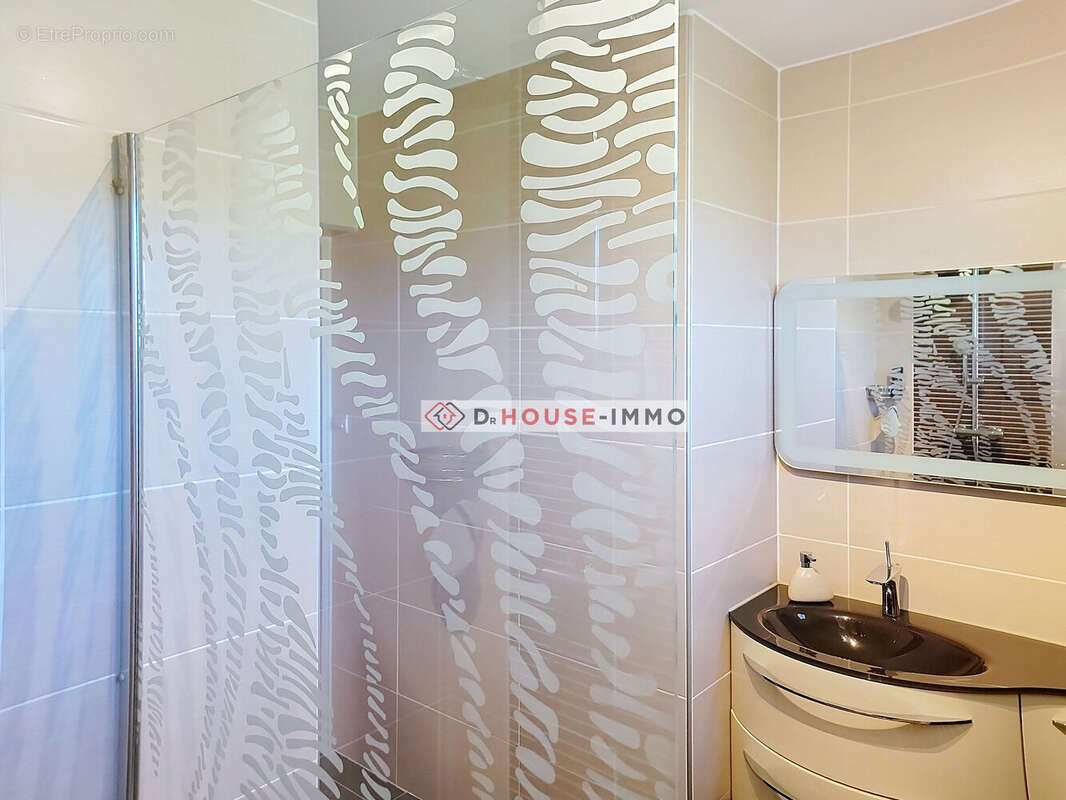 Maison 160 m² à Izeaux  - photo 38