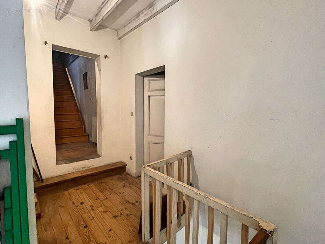 Maison à SAINT-EMILION