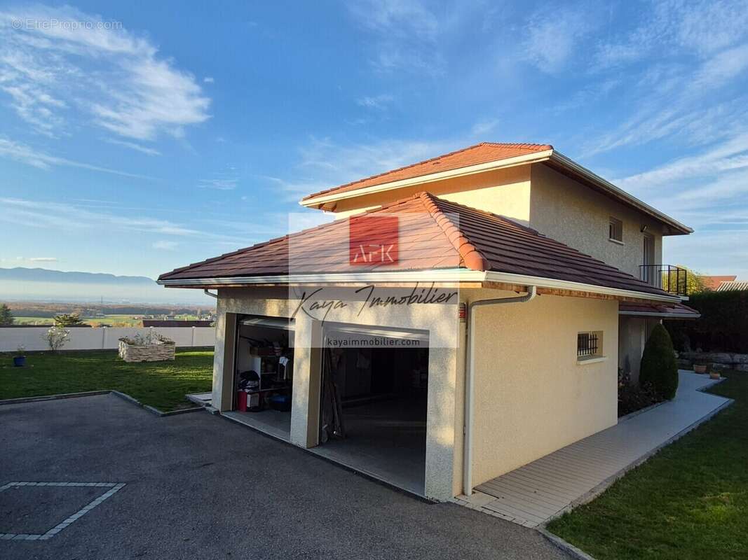 Maison à SAINT-CERGUES