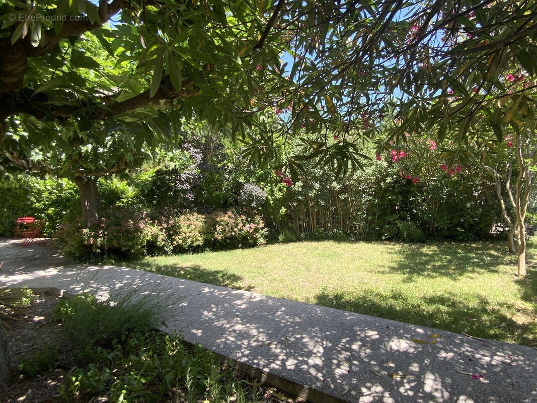 Charmante villa avec piscine dans village à quelques minutes d'Uzès. - photo 12
