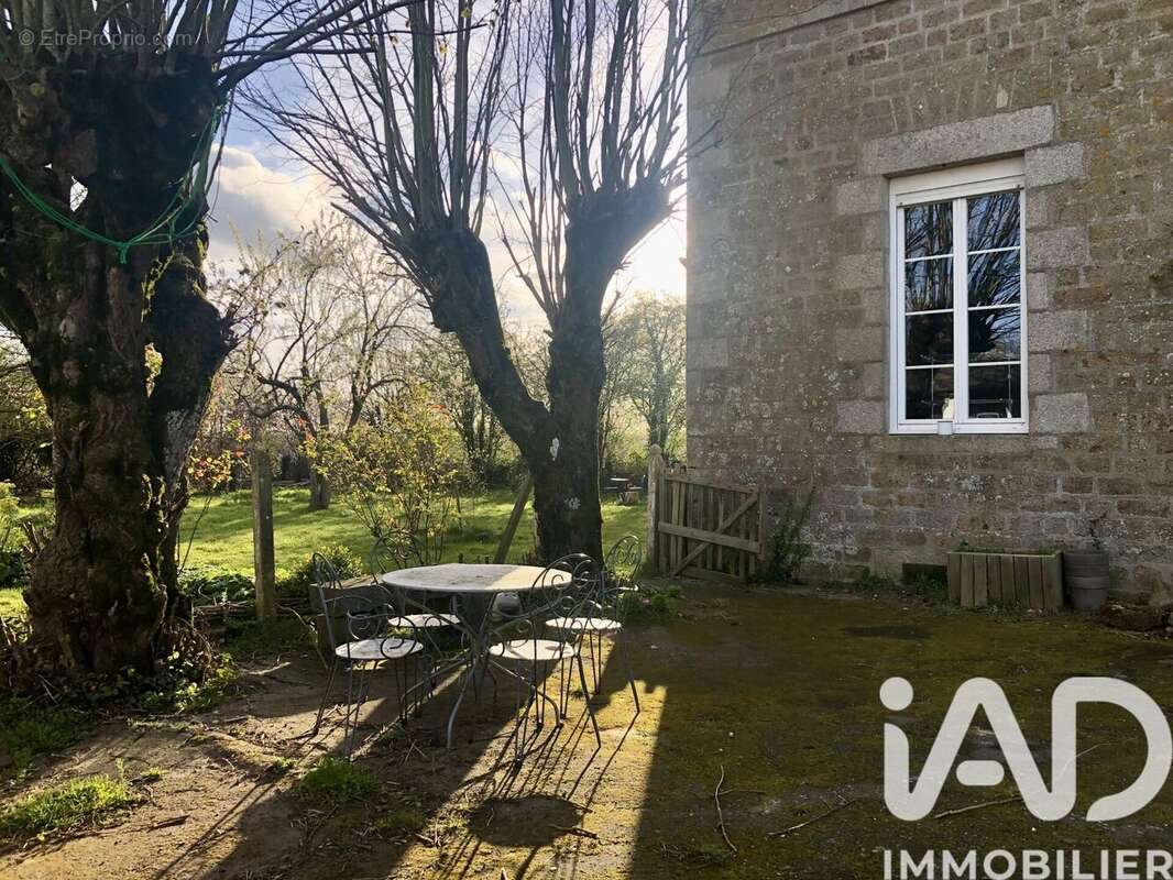 Photo 3 - Maison à LASSAY-LES-CHATEAUX