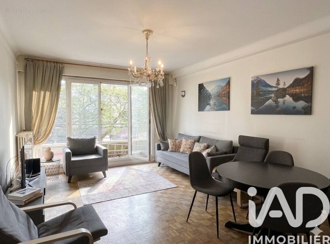 Photo 1 - Appartement à SAINT-MAUR-DES-FOSSES