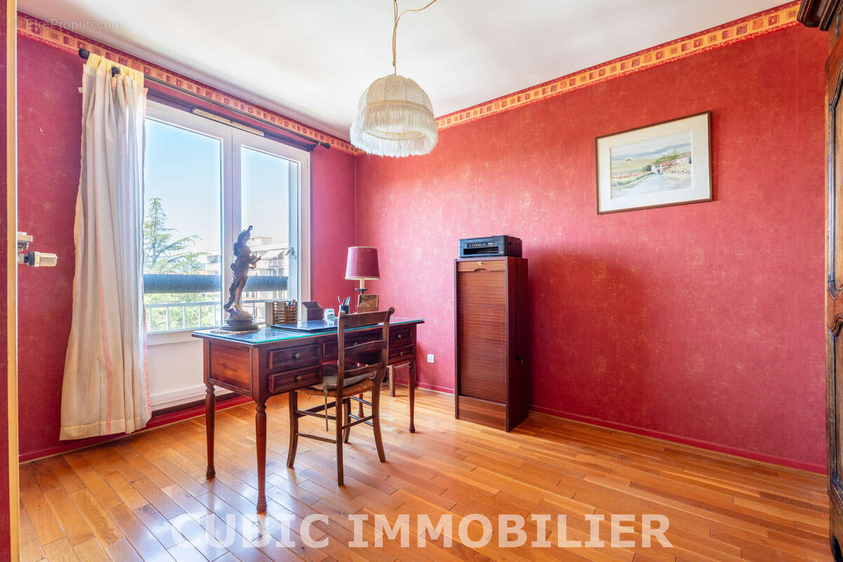 Appartement à LIMAS