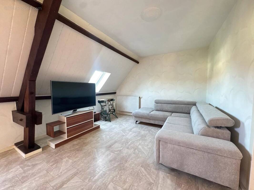 Appartement à AUXONNE
