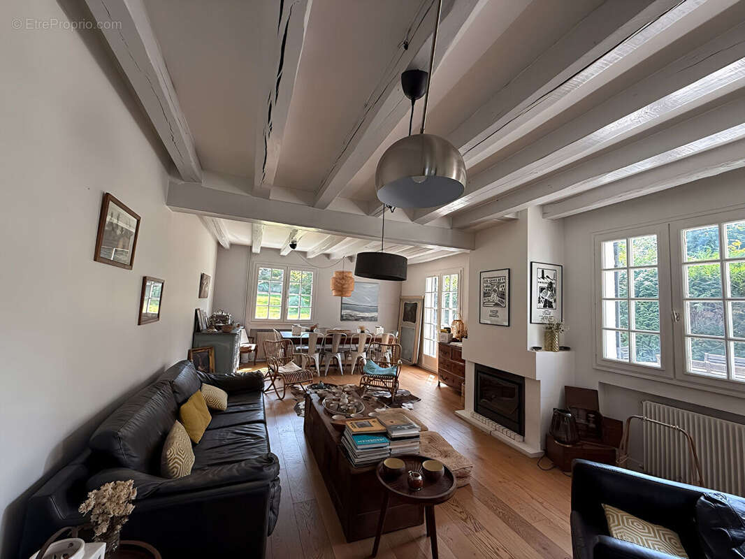 Maison à JOUY-EN-JOSAS