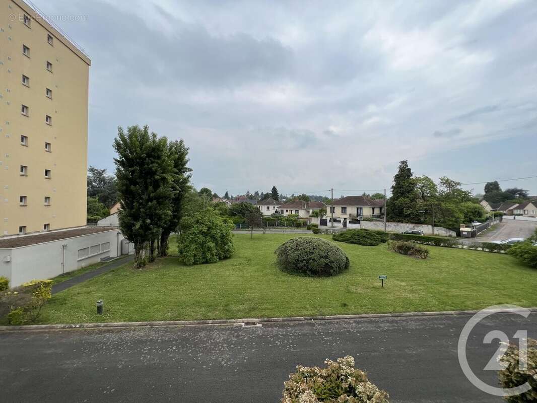 Appartement à MOULINS