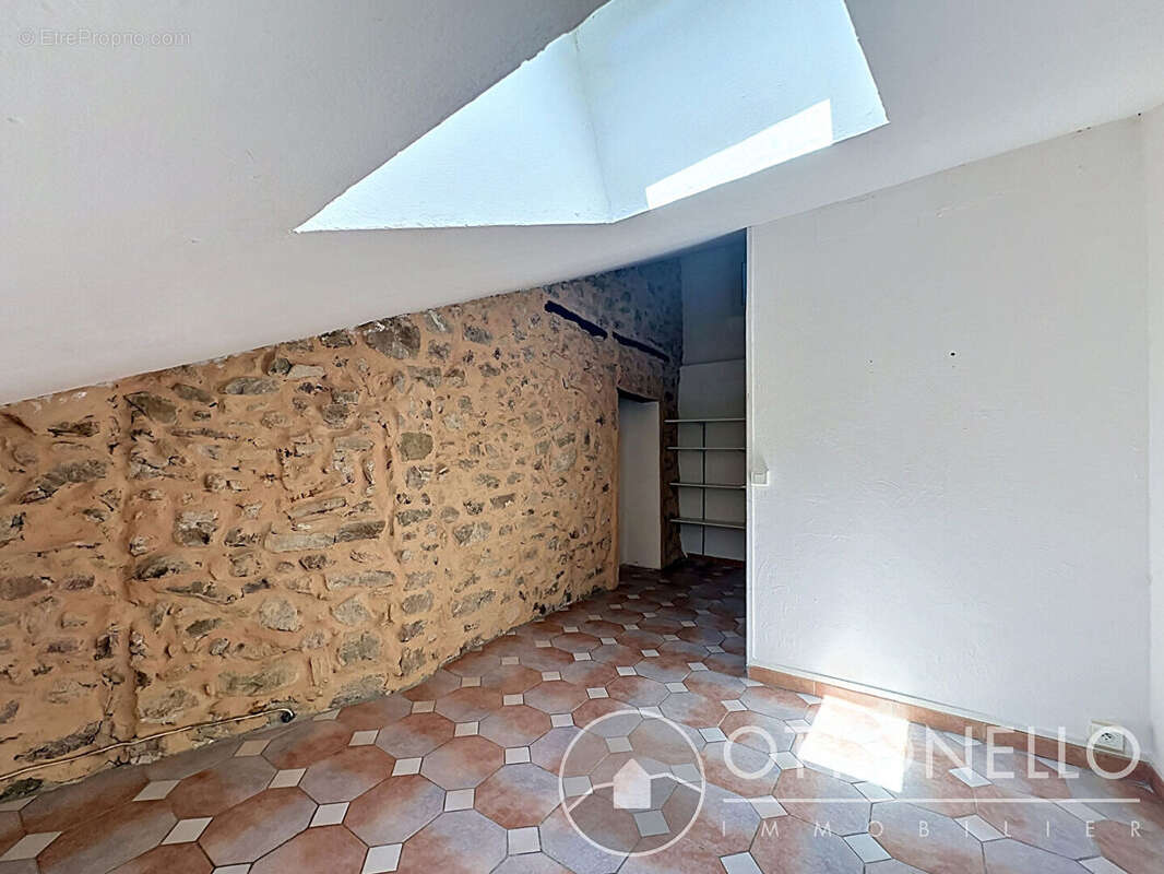 Appartement Duplex Roquebrune-sur-Argens 3 pièces 65,05 m2 - photo 5