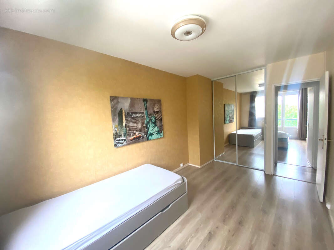 Appartement à EPINAY-SUR-SEINE