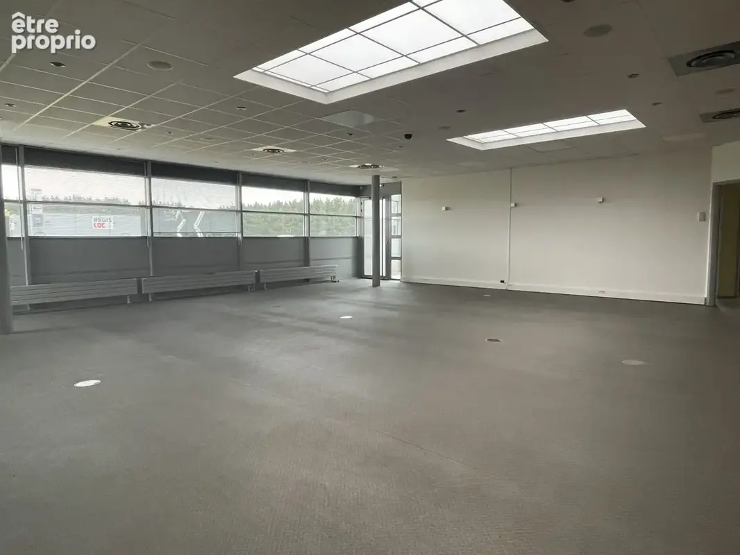 Commerce 468 m² à vendre à Bernay (27300) - photo 9