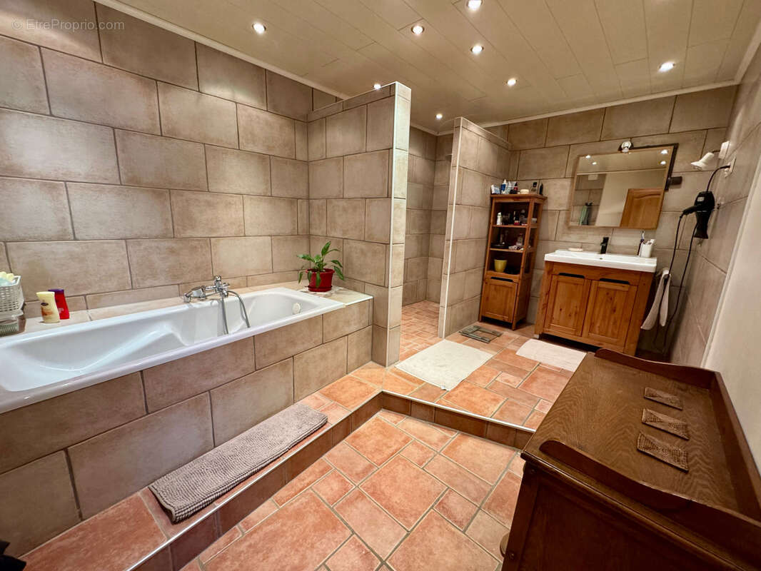 Maison à BENING-LES-SAINT-AVOLD