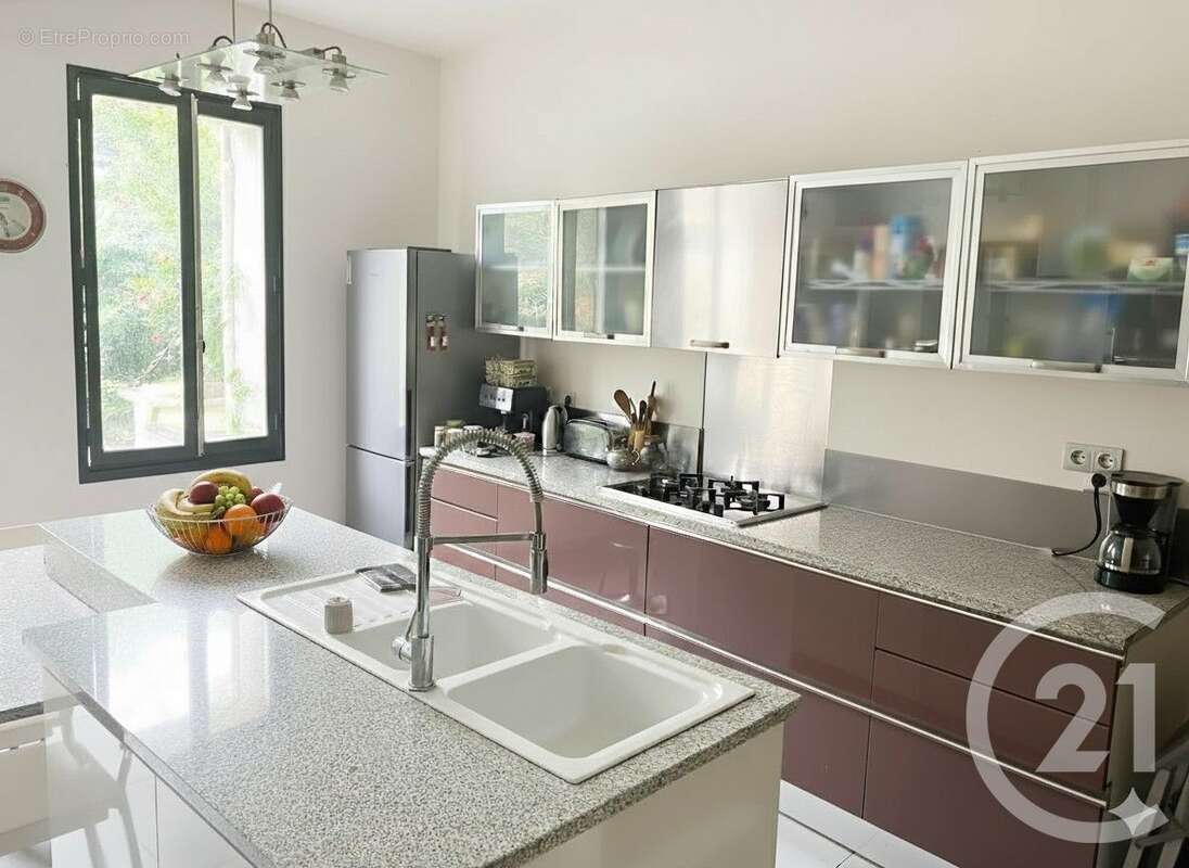 Maison à SAINT-ANDRE-DE-CUBZAC