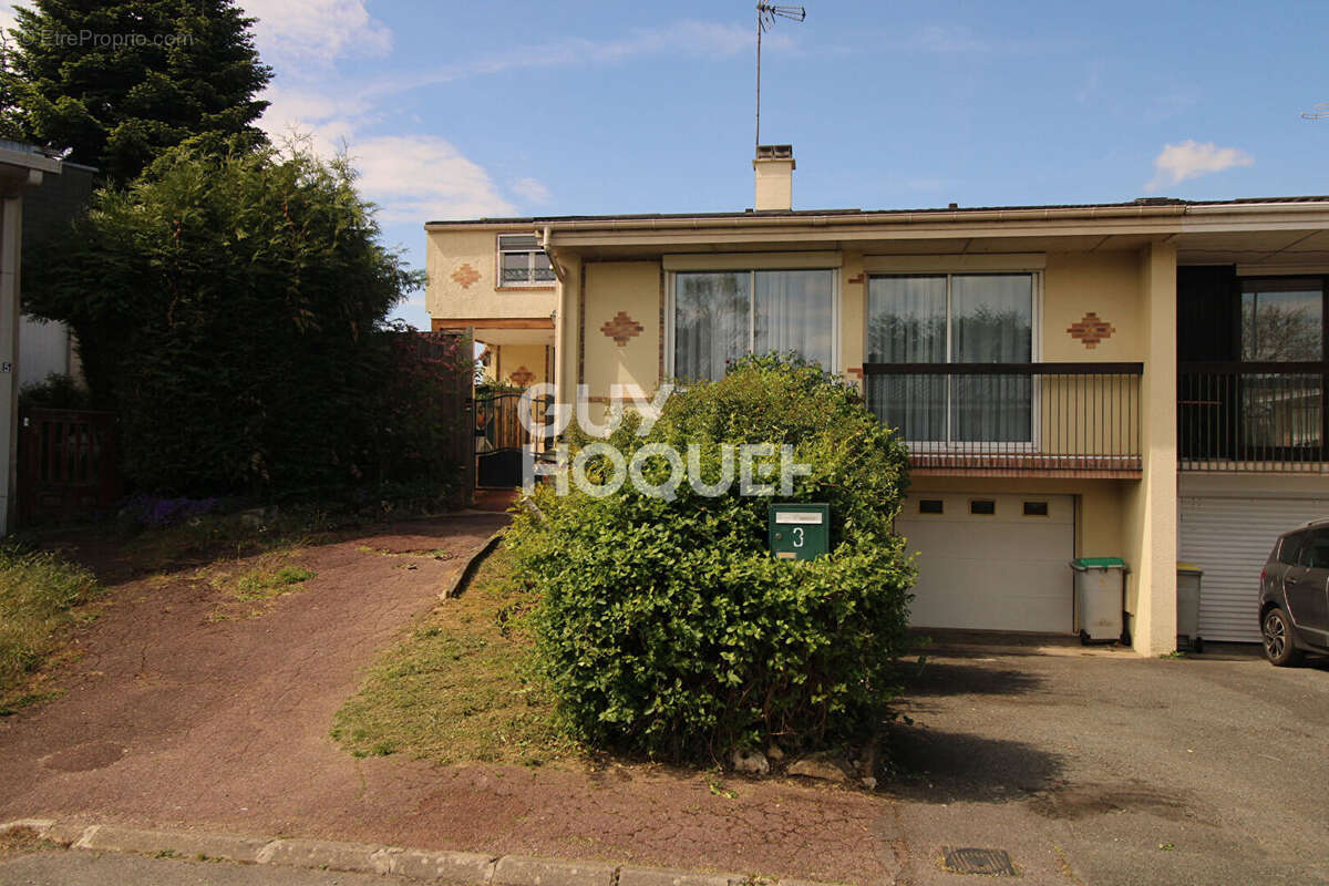 Maison à BRIE-COMTE-ROBERT