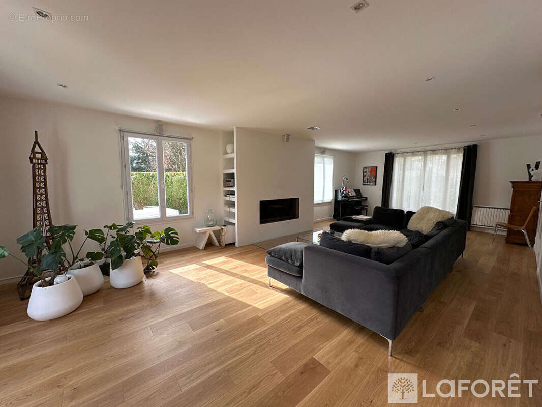 Maison à GIF-SUR-YVETTE