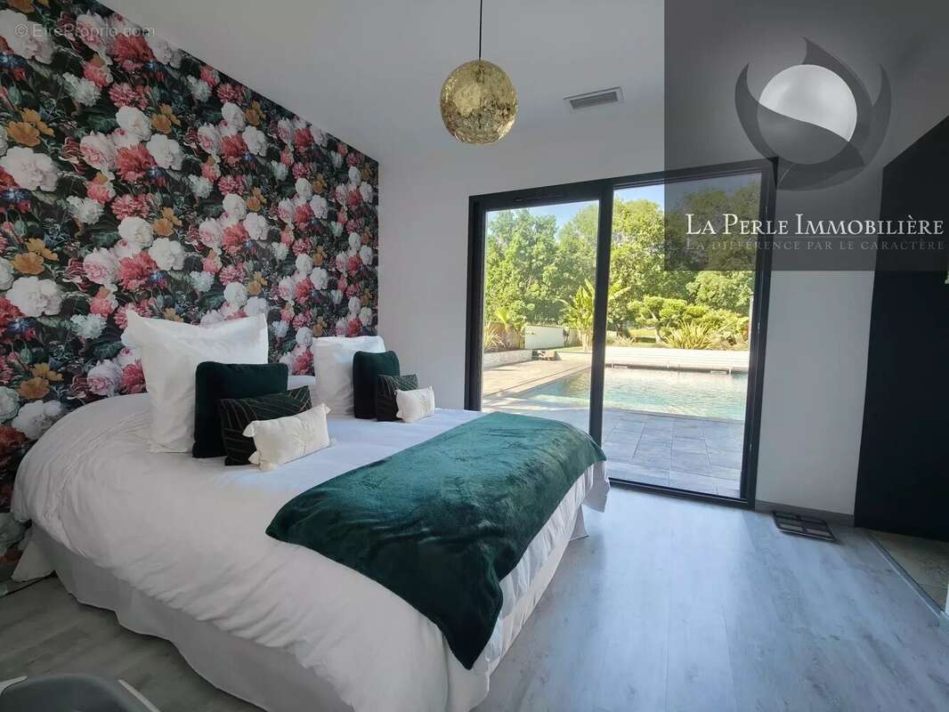 Maison à DIEUPENTALE