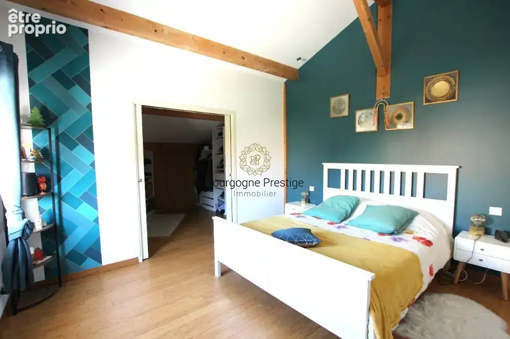 Maison individuelle et familiale a ossature bois de 223 m² -  centre ville macon- cinq chambres - piscine - terrasse - garage - photo 10