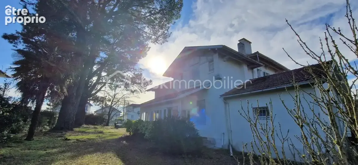 Lac Christus - Appartement de caractère T3 de 80 m2 + véranda de 10 m2 + cave de 50 m2 + parking extérieur - photo 2