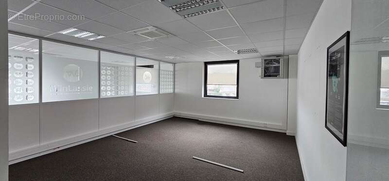 Commerce à CHAPONOST