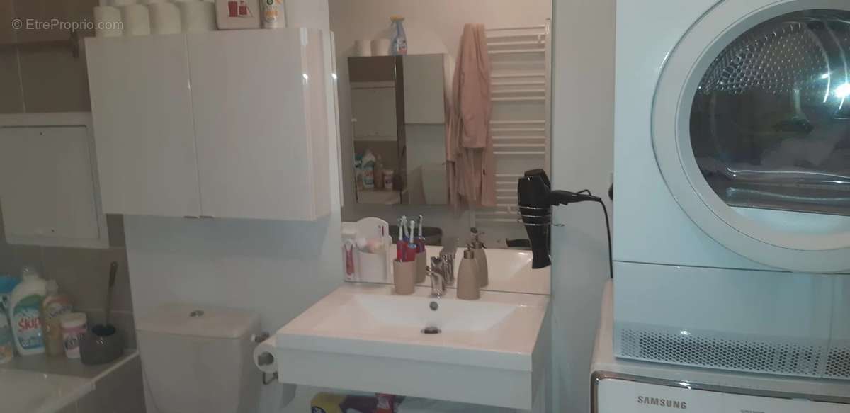 Appartement à MARSEILLE-3E