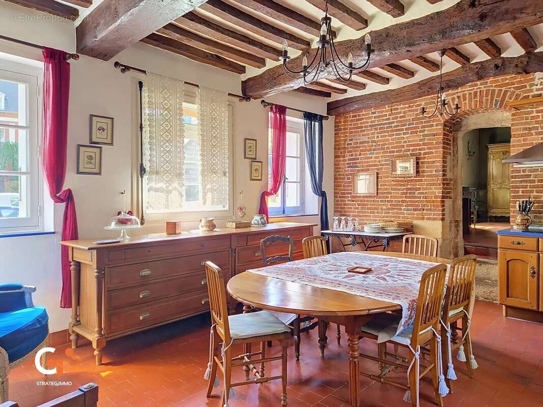 Superbe propriete historique du xveme, 10 mn de dieppe. - photo 6