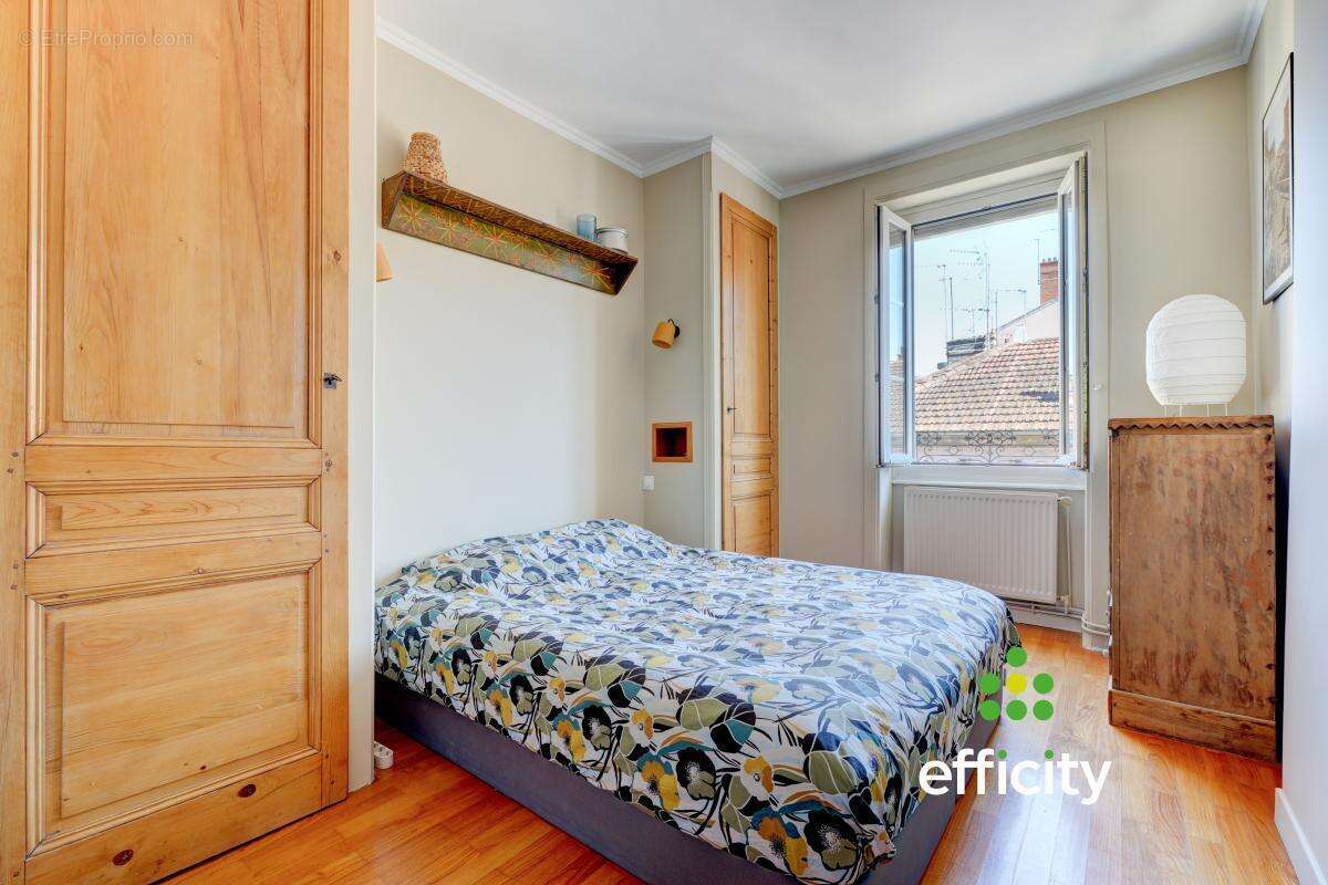 Appartement à OULLINS
