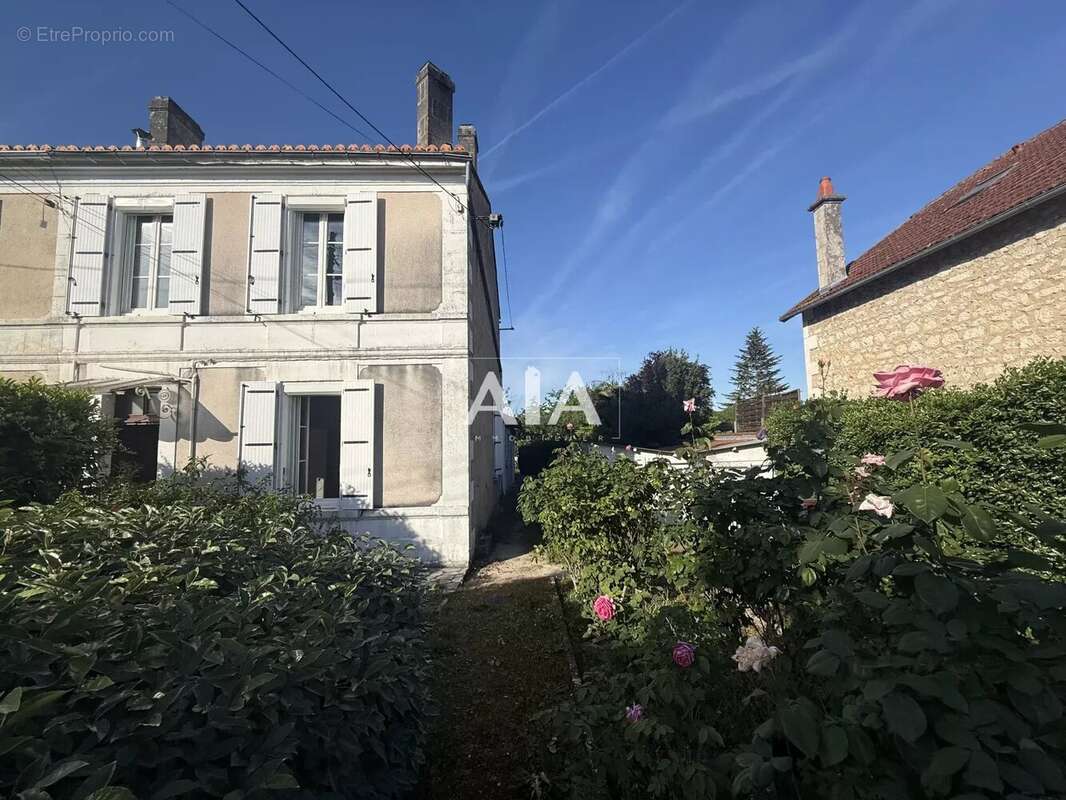 Maison à ANGOULEME