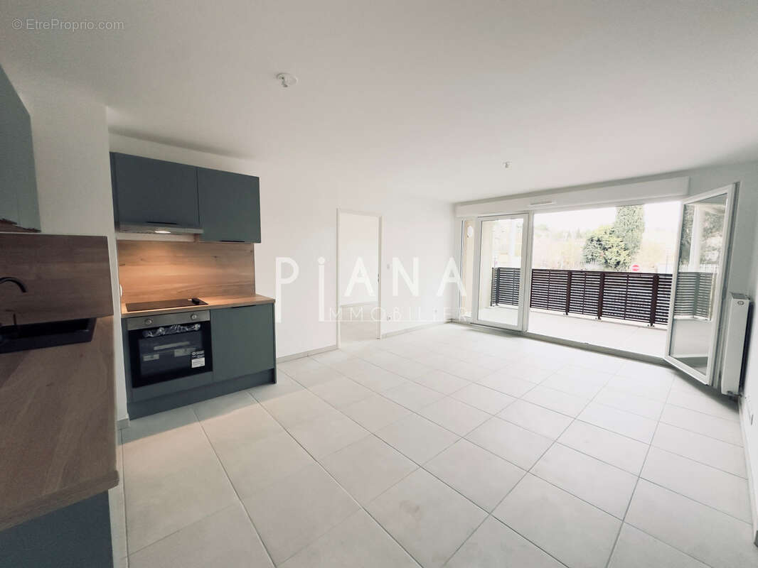 Appartement à LANCON-PROVENCE