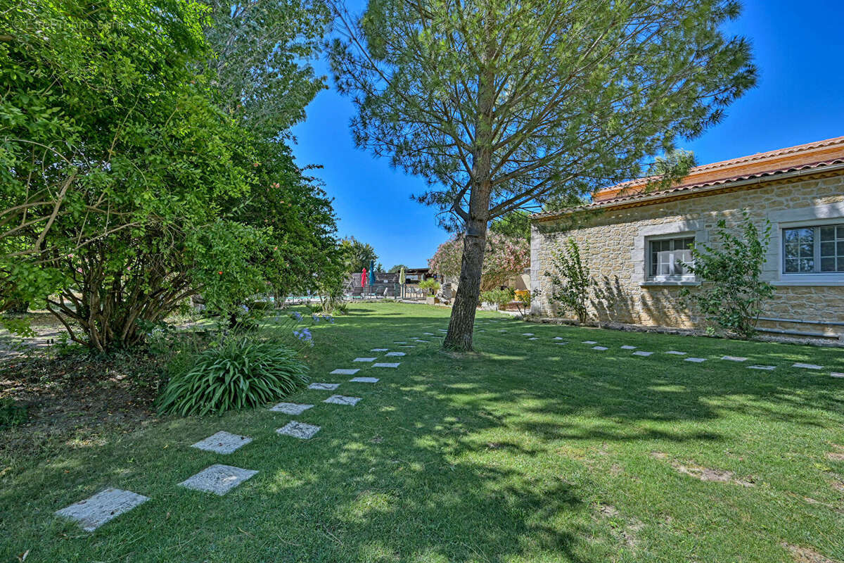Maison à NIMES
