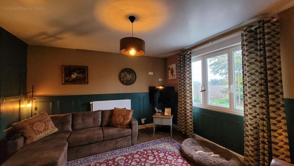 Maison à SAINT-MARTIN-DES-PRES