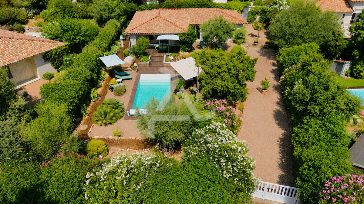 10’ porto-vecchio dans impasse résidentielle, villa t5 113m2 « première main » de 2014 - photo 32