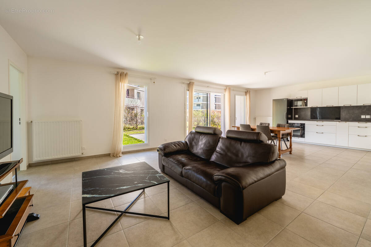 Appartement à SAINT-JORIOZ