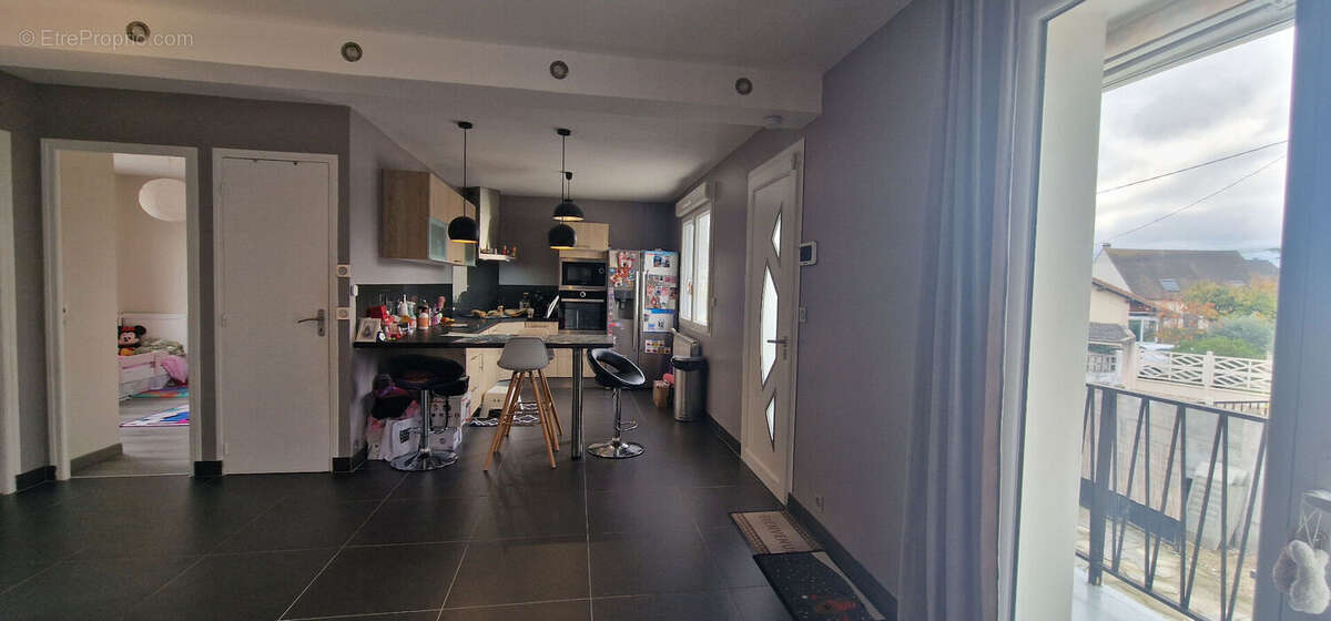 Maison à SARTROUVILLE