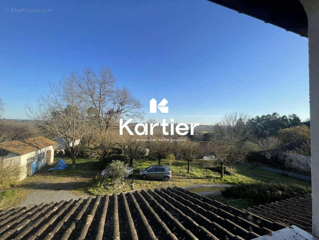 Maison à MONTPON-MENESTEROL