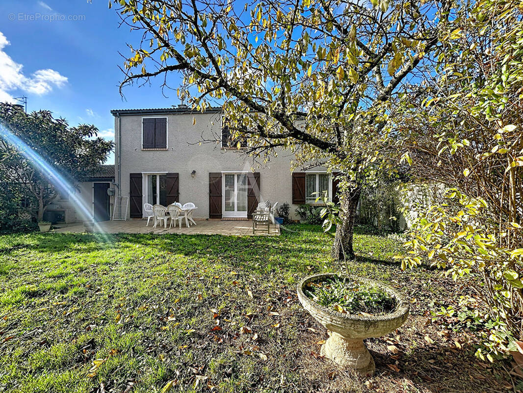 Maison à CASTELGINEST