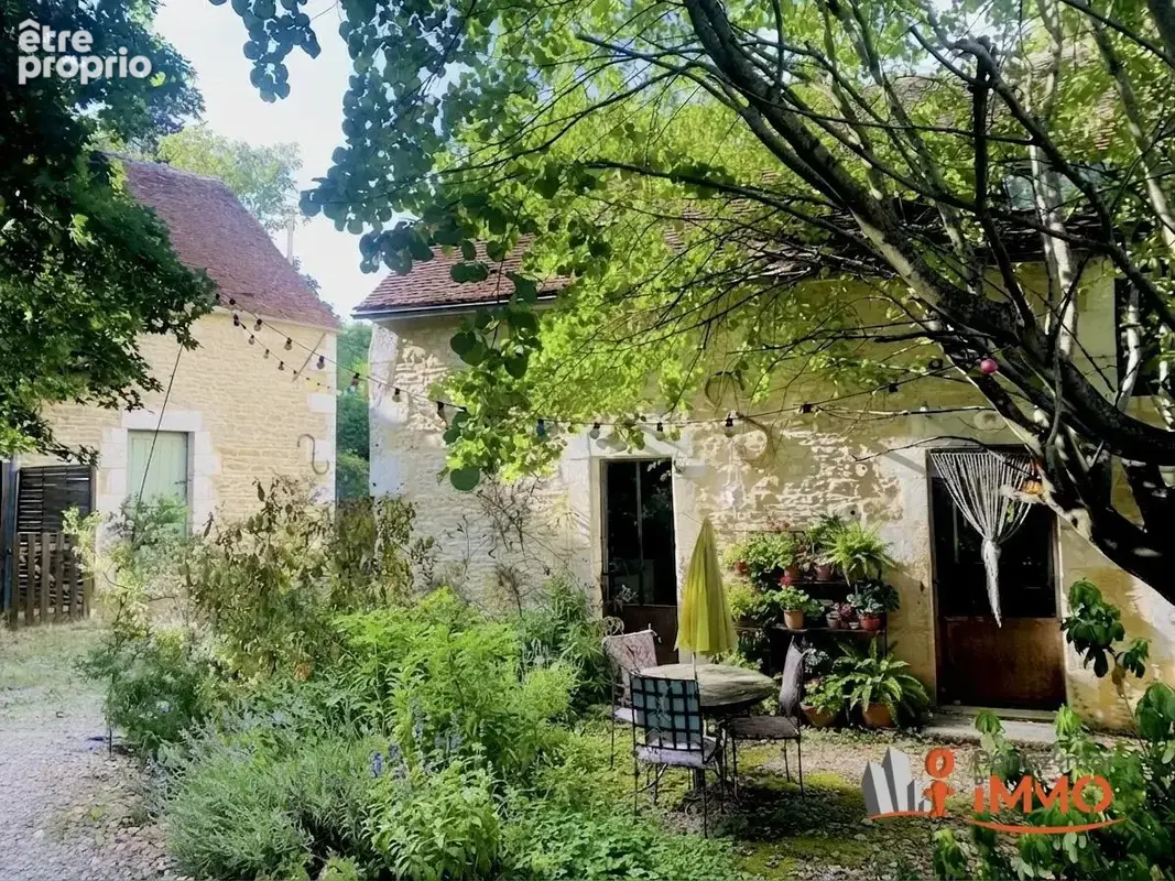 Maison à SOUGERES-EN-PUISAYE