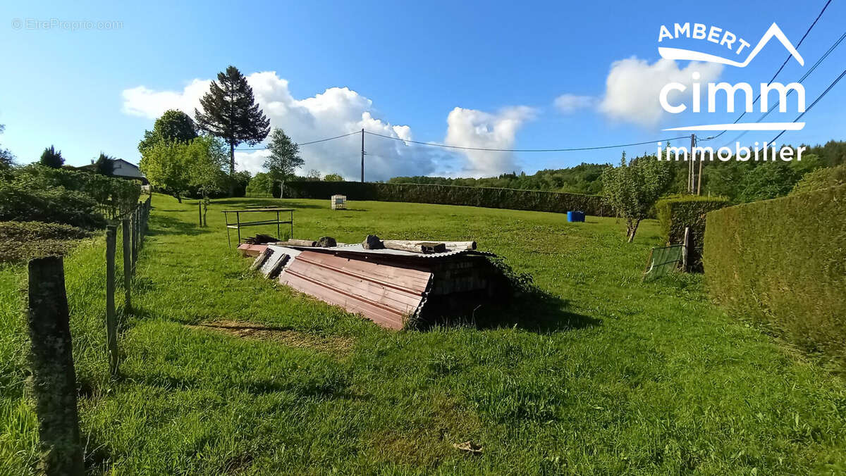 Terrain à OLLIERGUES