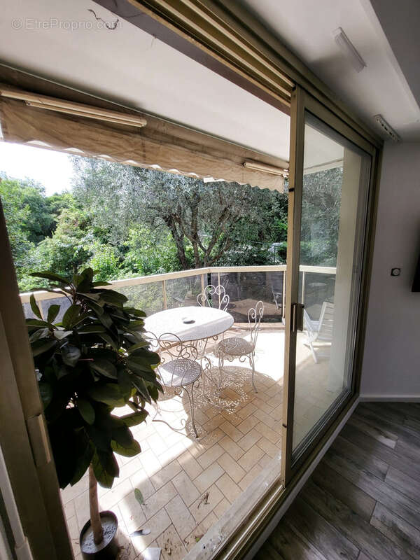 Appartement à LE CANNET