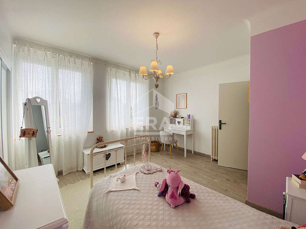 Appartement à VILLECOMTAL-SUR-ARROS