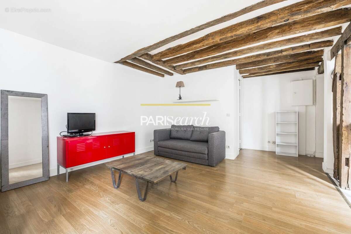 Appartement à PARIS-3E