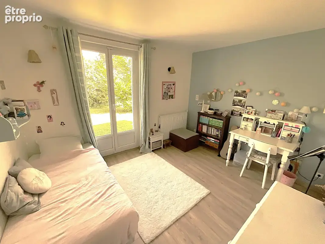 CHAMFLEURY - Superbe "Bruyère" en PARFAIT ETAT 6 chambres - 183 m² hab - photo 8